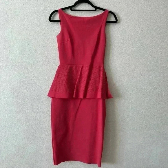 Chiara Boni Dresses & Skirts - Chiara Boni la petite robe Dominik Laser-cut Peplum Dress In Peach size 38 us 2